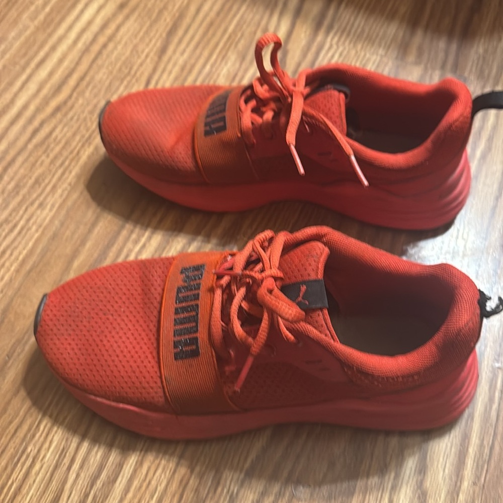 Red Puma Sneakers Size 6C - Picture 2 of 6
